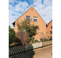 2 Familien Haus mit Carport und Doppelgarage - Sachsenhagen