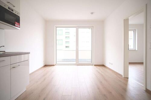 Foto - Hochwertige 2-Zimmer-Wohnung mit sonnigem Balkon und EBK ab sofort