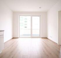 Hochwertige 2-Zimmer-Wohnung mit sonnigem Balkon und EBK ab sofort - Leipzig Ost