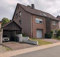 2 Familien Haus mit Carport, Wintergarten und Sauna - Nieheim