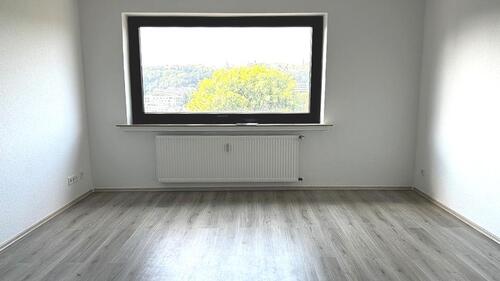 Foto - Wohnen kann so schön sein...Zwei geräumige Zimmer erwarten Sie!
