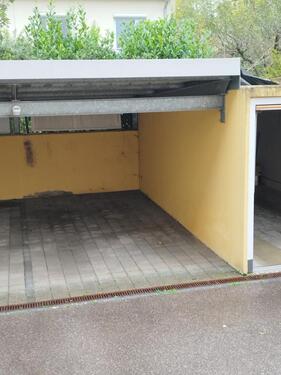 Foto - überdachter Carport - 50,00 EUR Miete,