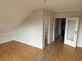 Foto - 1 Zimmer WHG Küche Bad ,Balkon Stellplatz Keller Kapitalanlage
