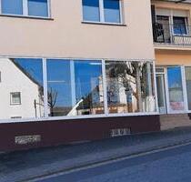 2 Ladenlokale zu vermieten in Blankenrath