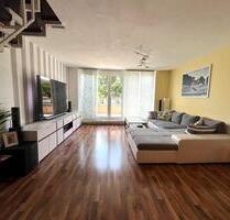 Helle 3-ZKB-Maisonette-Wohnung mit Dachterrasse - Stuttgart