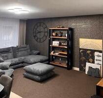 5 Zimmer Wohnung mit 2 Stellplätzen in Hanau. OHNE MAKLER