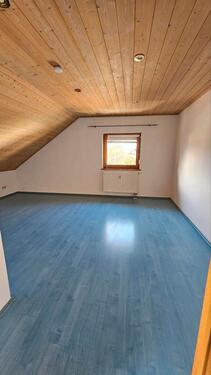 Foto - Dachgeschoßwohnung in Plattling zur Miete