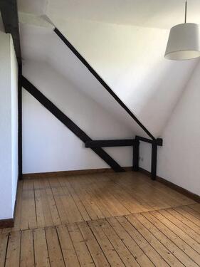 Foto - 3 Zimmer Dachgeschoßwohnung zur Miete in Saarbrücken