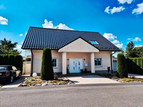 Foto - Luxuriöses Einfamilienhaus mit Sauna, Whirlpool & Traumgarten