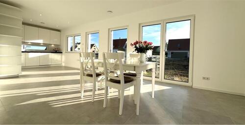 Foto - Haus BJ 2023 mit EBK, energieeffizient und privisionsfrei