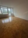 Foto - Helle, komplett sanierte 2-Zimmer-Wohnung (3. OG)