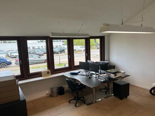 Foto - Büro im Gewerbegebiet - 420,00 EUR Kaltmiete,