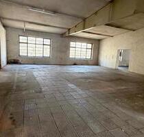 Halle 420m2 zu vermieten - 300,00&nbsp;EUR Kaltmiete, ca.&nbsp; 2,80&nbsp;m&sup2; in Suhl (PLZ: 98529) Aue 1
