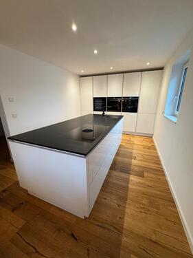 Foto - Freistehendes EFH mit Einbauküche, Garage, Terrasse, Garten uvm.