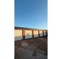 Gedämmte Garage mit Strom & Starkstrom – 5x2,7 m - Lübeck Kücknitz