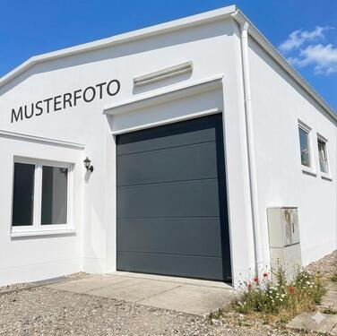 Foto - Halle 180qm +18qm Büro - 1.150,00&nbsp;EUR Kaltmiete, ca.&nbsp; 180,00&nbsp;m&sup2;