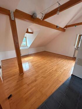Foto - Schöne und Moderne 2-Zimmer Dachgeschosswohnung in Deggendorf