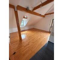 Schöne und Moderne 2-Zimmer Dachgeschosswohnung in Deggendorf
