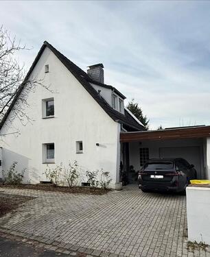 Foto - Einfamilienhaus mit Doppelgarage & PV-Anlage - provisionsfrei