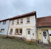 Einfamilienhaus Kelbra - 80.000,00&nbsp;EUR Kaufpreis, ca.&nbsp; 114,00&nbsp;m&sup2; in Kelbra (Kyffhäuser) (PLZ: 06537)