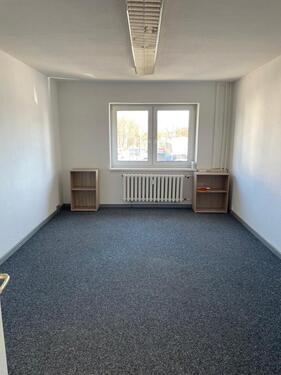 Foto - Büro Raum Fläche zu vermieten - 165,00&nbsp;EUR Kaltmiete, ca.&nbsp; 25,00&nbsp;m&sup2;