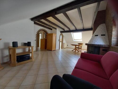 Foto - 2 Zimmer DG-Wohnung zu vermieten