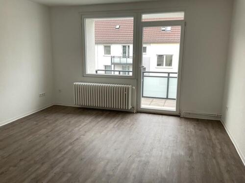 Foto - Frisch modernisierte 2-Zimmer-Wohnung mit Balkon