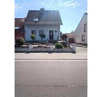 Einfamilienhaus - 240.000,00&nbsp;EUR Kaufpreis, ca.&nbsp; 120,00&nbsp;m&sup2; in Saarwellingen (PLZ: 66793)