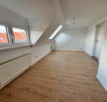 Moderne 2-Zimmer-Dachgeschosswohnung - Weißenfels