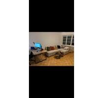 2 Zimmerwohnung in Neuhausen von 08.05 bis 08.06 - München Moosach