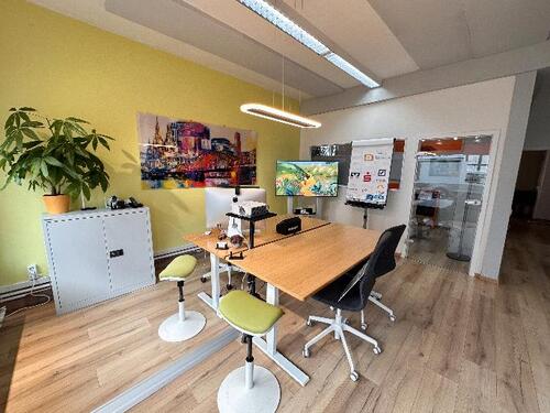 Foto - Ab Januar Moderner Arbeitsplatz mit Büroflat und Parkplatz - All-in-Miete