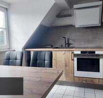 2 Zimmer im Dach mit Balkon - 390,00&nbsp;EUR Kaltmiete, ca.&nbsp; 45,00&nbsp;m&sup2; in Zwickau (PLZ: 08058) Zwickau-Nord
