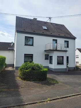 Foto - Haus zur Miete - 1.650,00 EUR Kaltmiete, ca.  180,00 m²