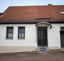 Haus mit Garage Keller Zentrum Kita - Hettstedt