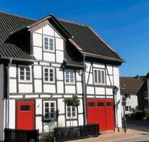 Kernsaniertes Fachwerkhaus mit besonderer Architektur ca.150 m2 - Höxter