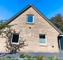 Große 2 Zimmer Etagen Wohnung mit Garten zur Miete - Erfde