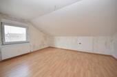 Foto - 2 Zimmer Dachgeschoßwohnung zur Miete in Babenhausen
