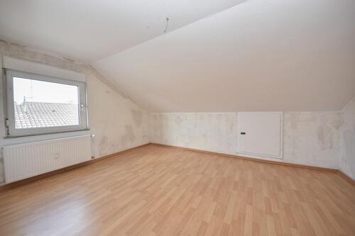 Foto - 2 Zimmer Dachgeschoßwohnung zur Miete in Babenhausen