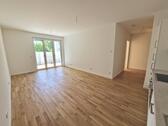 Foto - Stylische Neubauwohnung: 2 Zimmer, offener Wohnbereich & Balkon – Perfekt für Singles & Paare