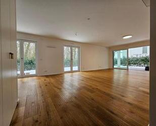 Luxus Pur mit viel Grün herum - 5 Zi. EG. mit Garten, Klimaanlage und hochwertigen Ausstattung. - Bad Soden am Taunus