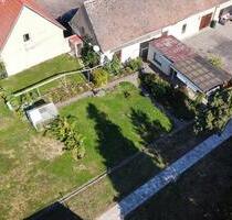 Ländliches Anwesen mit 2 Wohnhäusern, Nebengebäuden, Doppelgarage - Delitzsch