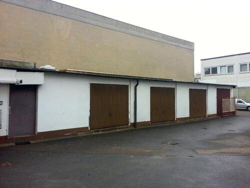 Foto - Halle mit Aufenthaltsraum, Büro u. weitere