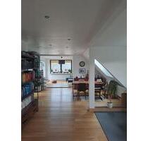 Besondere Dachgeschosswohnung >100 m² in Herne-Holsterhausen – Ka