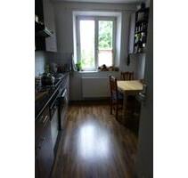 Helle 3-Zimmer-Altbauwohnung im 1.OG mit eigenem Gartenanteil - Bamberg Gereuth