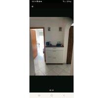 Angeboten wird ein Wg Zimmer - 750,00 EUR Kaltmiete, in Remseck am Neckar (PLZ: 71686)