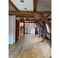 Großzügige Dachgeschosswohnung mit Loft-Charakter und Balkon - Duderstadt