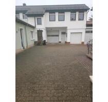 Lagerhalle - 800,00 EUR Kaltmiete, ca.  110,00 m² in Buckenhof (PLZ: 91054)