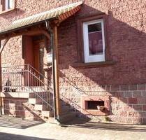 Spacious 2-Level Off Base Apartment, 10 Minutes to Ramstein - Steinwenden