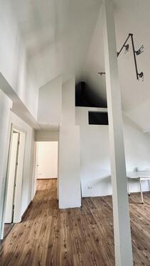 Foto - Frisch sanierte 2-Zimmer-Dachgeschosswohnung, Marktplatz Boppar