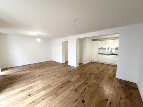 Foto - Moderne 2-Zimmer-Wohnung in hochwertigem Neubau mit Terrasse & Stellplatz